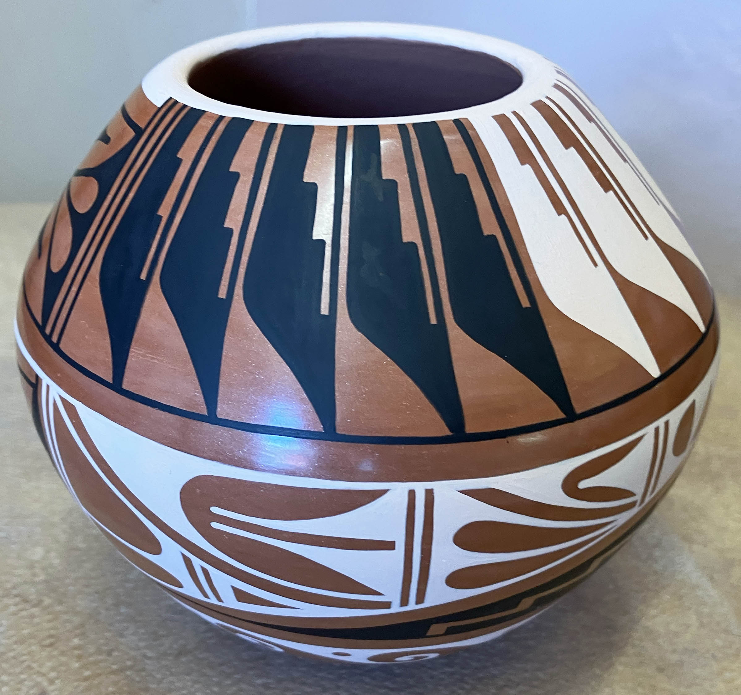 Caroline Loretto | Jemez Pueblo Potter | Penfield Gallery of Indian Arts | Albuquerque | New Mexico